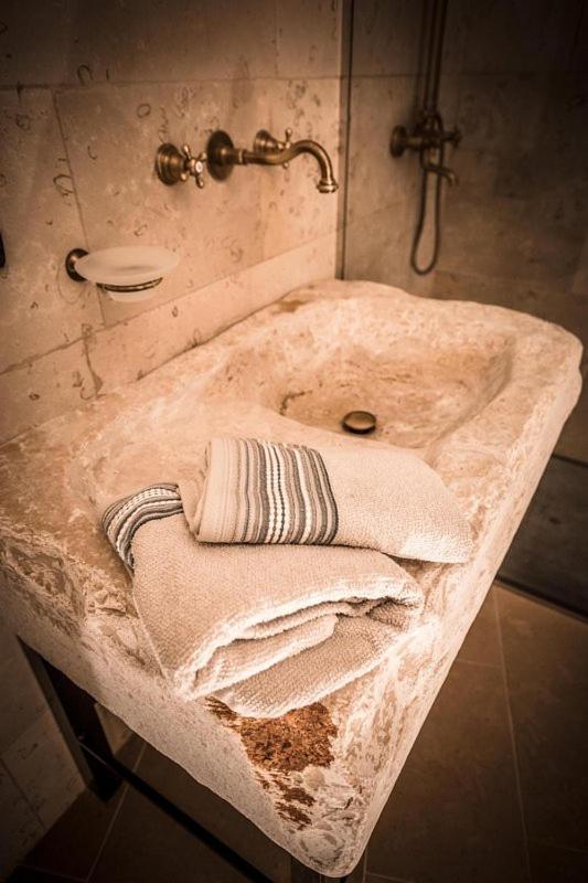 Suite La Stalla Матера Екстериор снимка
